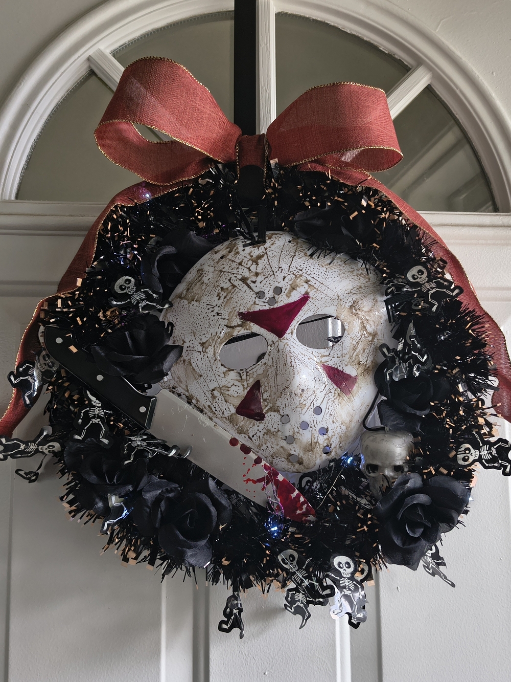 Halloween Mask & Knife Wreath - Black and Red Holiday Door Decor
